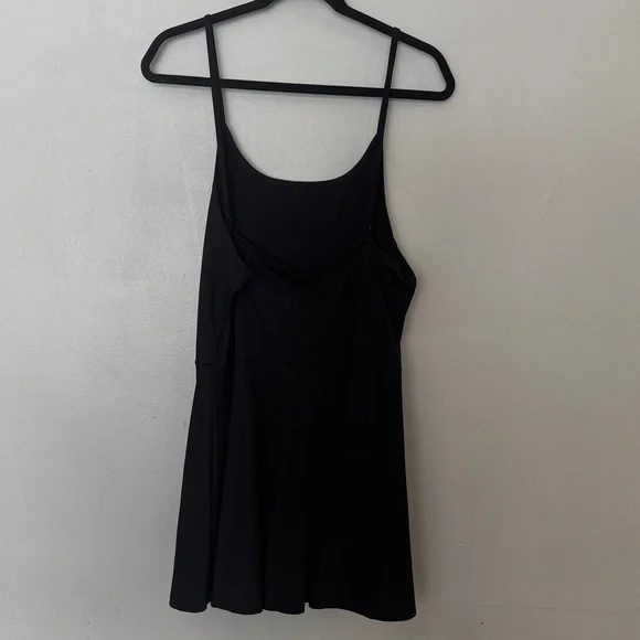 Black Sleeveless Athletic Dress - Picture 6 of 6